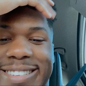 Meet your Posher, Omari